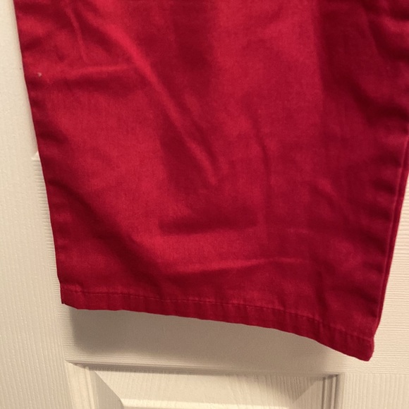 2 piece Crest scrub set…Multicolor top & hot pink elastic waist pants…size XL - Picture 6 of 6